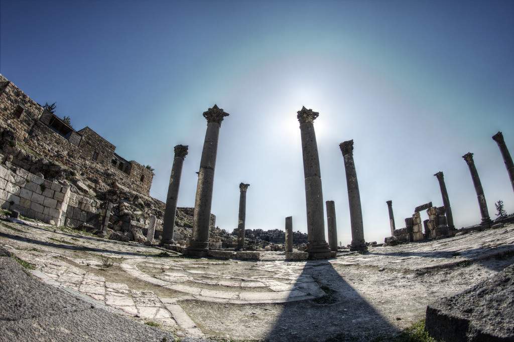 Развалины античной Гадары (Умм-Кайс) Иордания