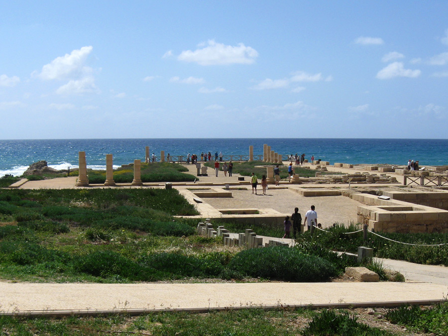 Израильский национальный парк «Гавань Кейсарии» (древний порт Кейсария Палестинская)