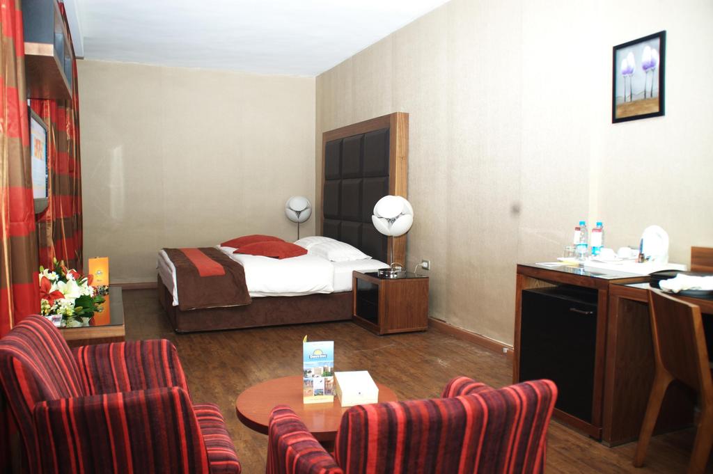 Фото 5960 Days Inn Hotel & Suites 4* Акаба Иордания
